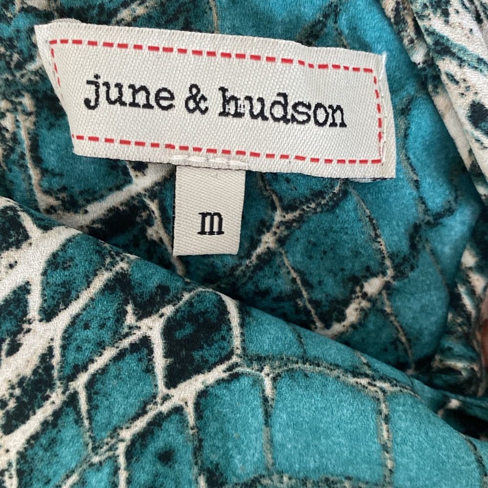 June & Hudson Sleeveless Jumpsuit Romper - Picture 5 of 6